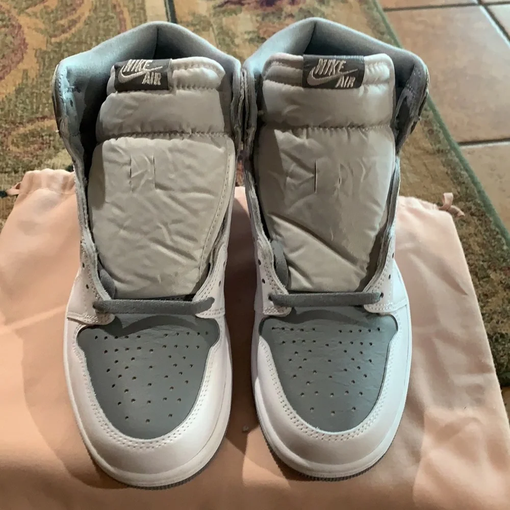 Jordan 1 Retro High OG Stealth (Premium Leather)